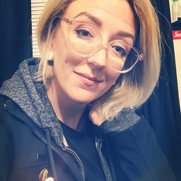 Meet your Posher, Andrea - Picture 1 of 1